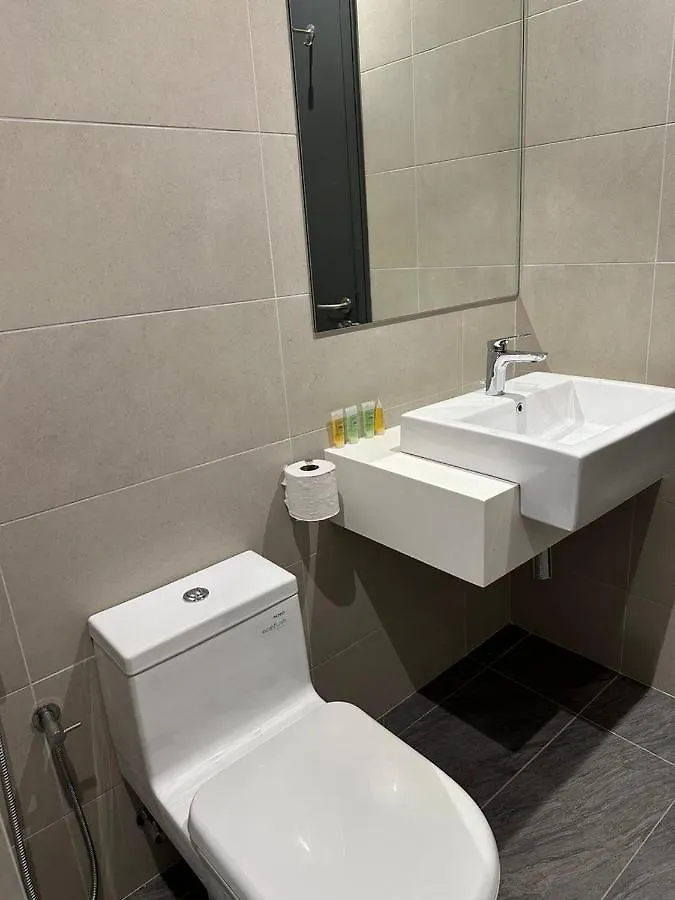 Eastern Suites At Platinum Klcc Куала-Лумпур 0*,